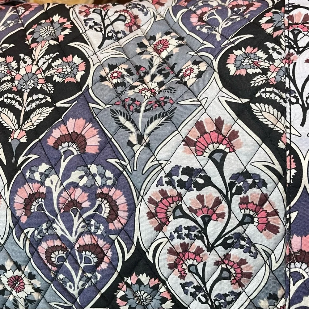 Vera Bradley Ornate Blooms Floral Large Traveler Duffel Bag Tote NWT New - Picture 5 of 13